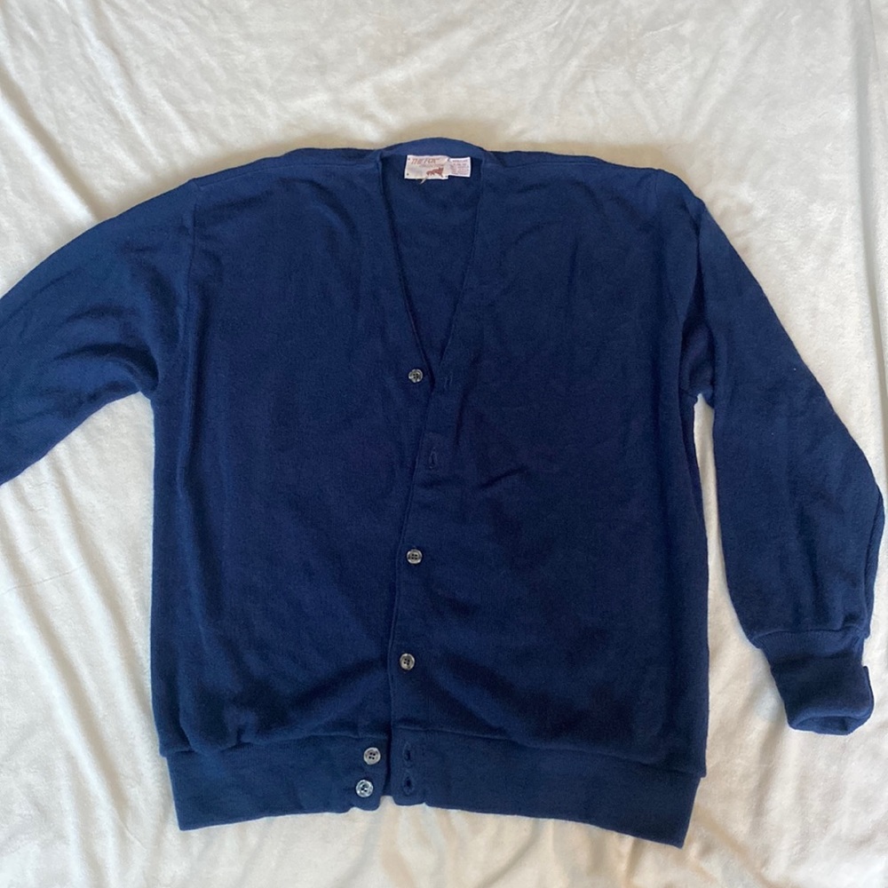 The Fox Collection brand Acrylic cardigan!